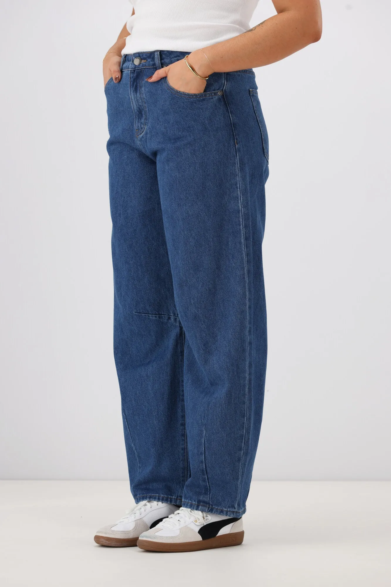 All About Eve Hallie Barrel Leg Jean Denim