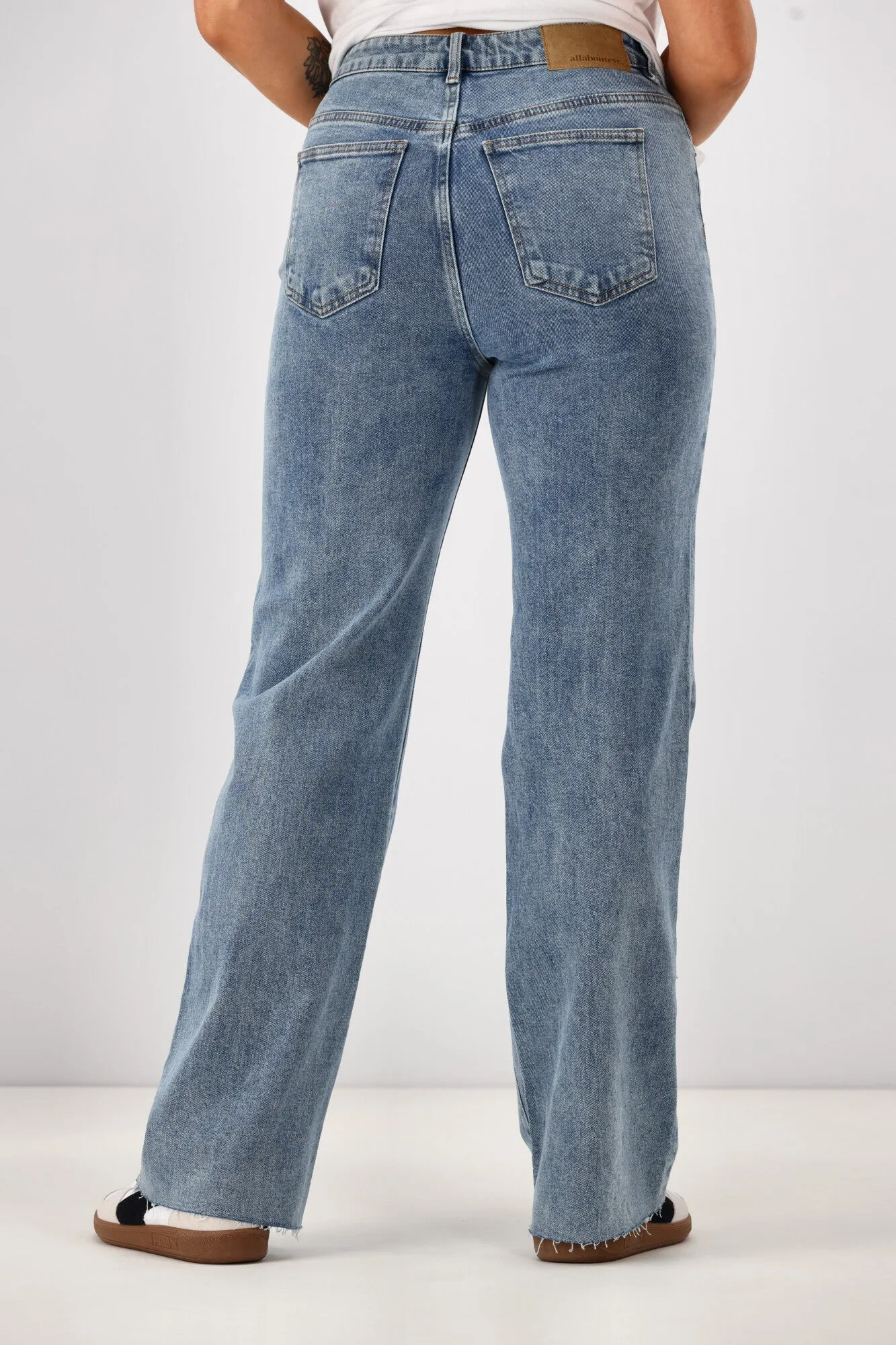 All About Eve Sky Comfort Jean Heritage Blue