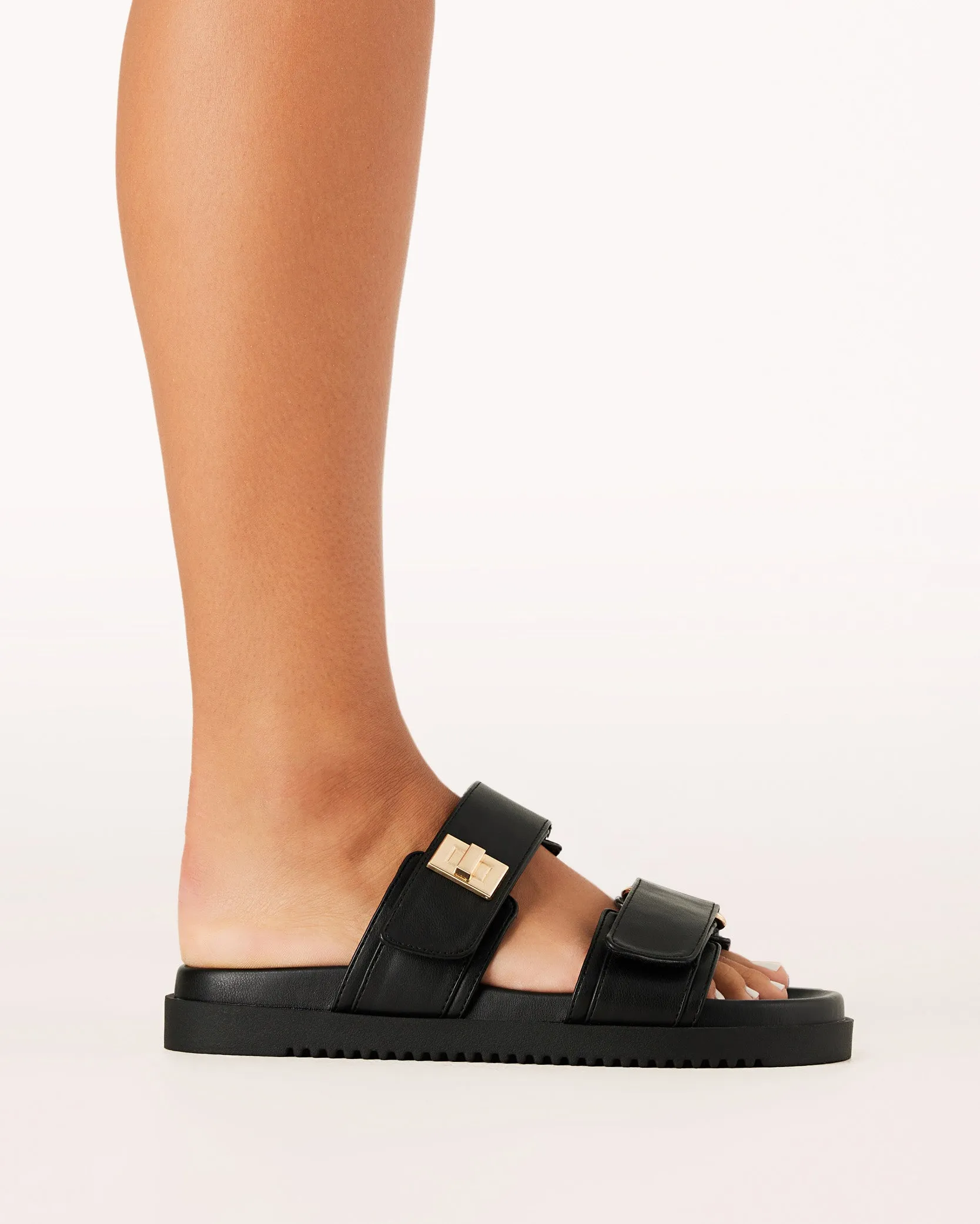 AMYLEE WIDE FIT - BLACK