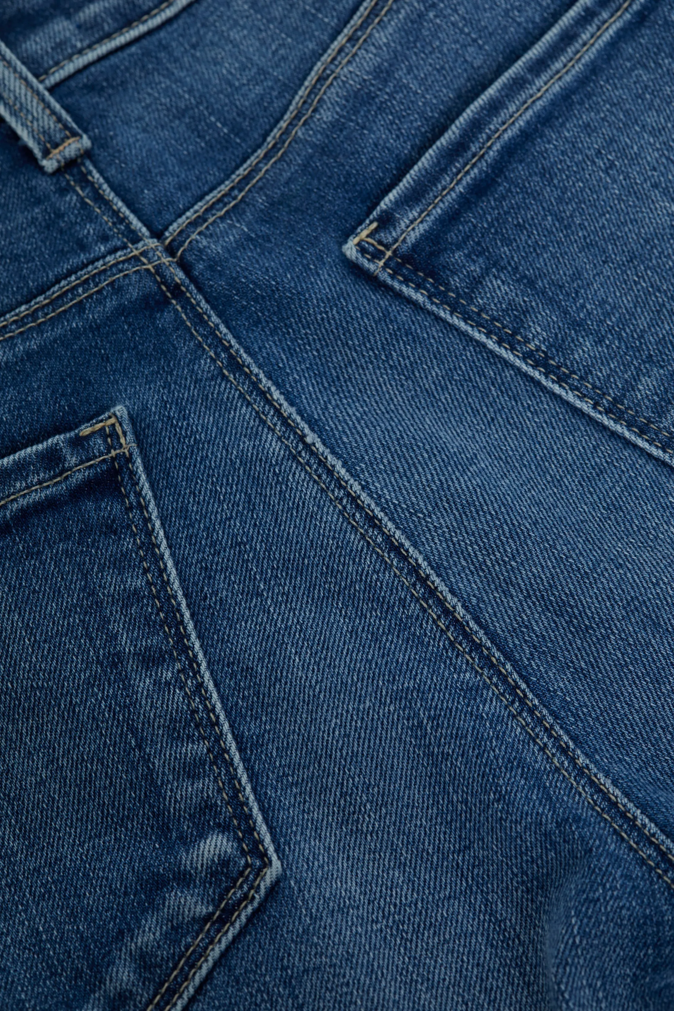Clayton Wide-Leg Jean