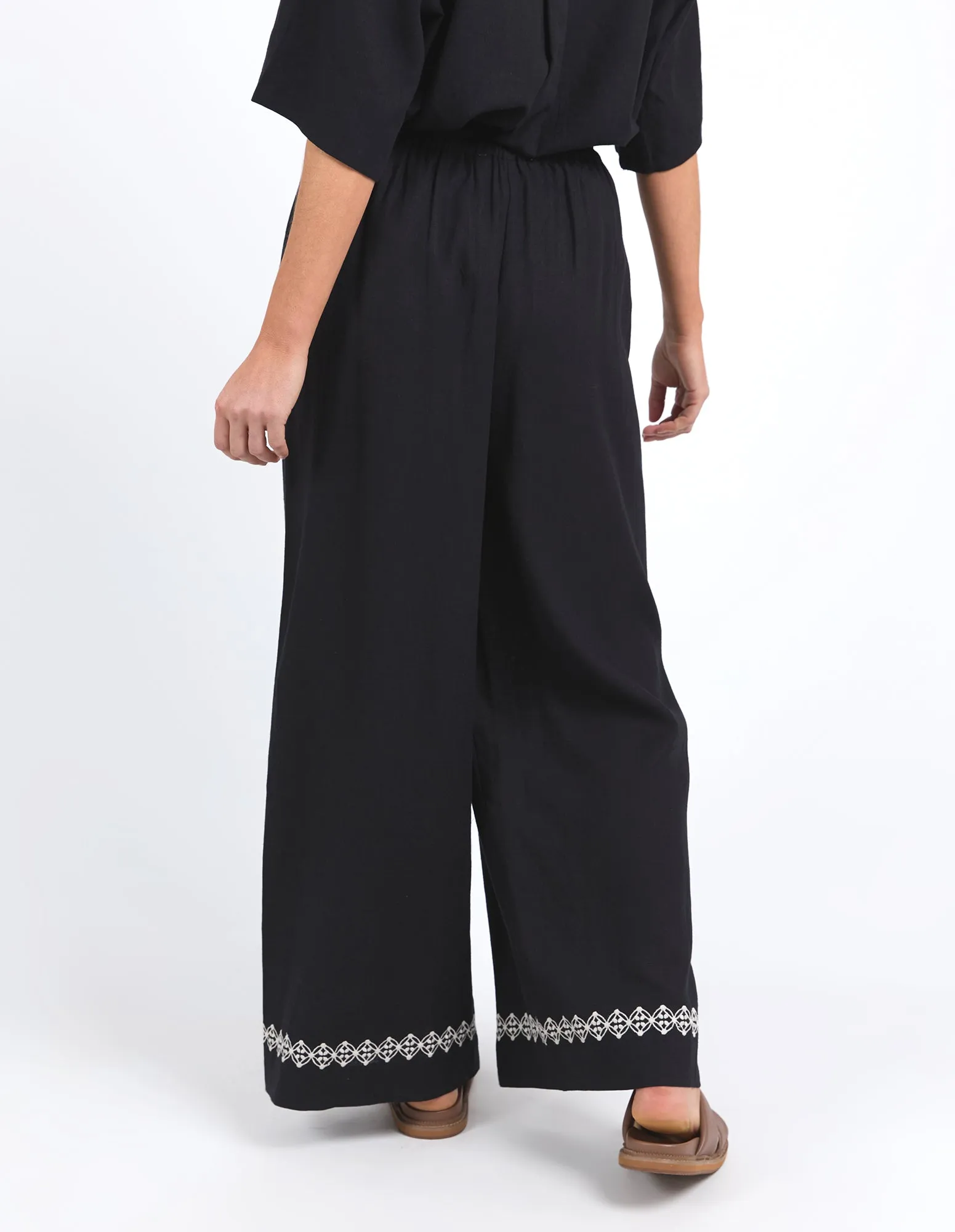 Elm Nina Embroidered Pant Black