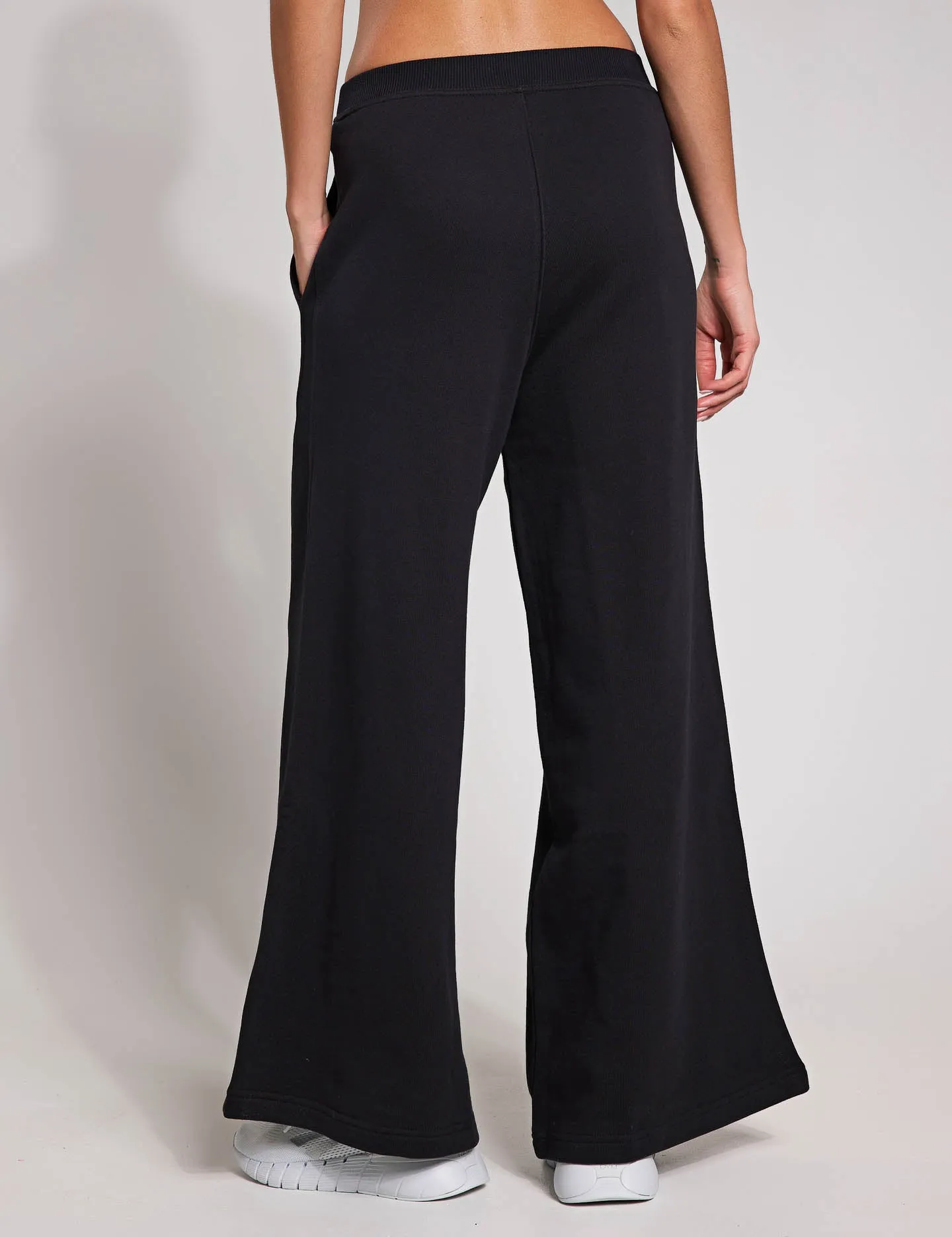 Icon Elements Track Pants - Black