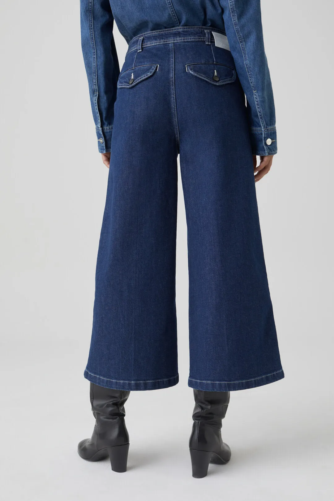 Leira Denim