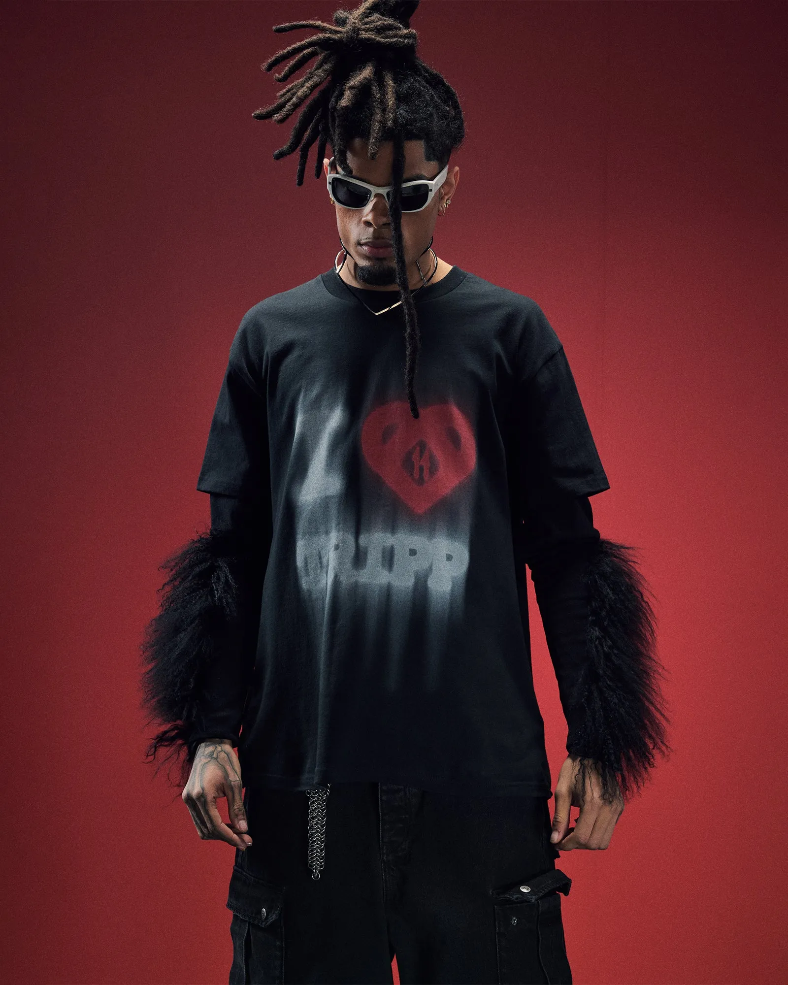 LOVE TRIP KASH SS TEE JET BLACK