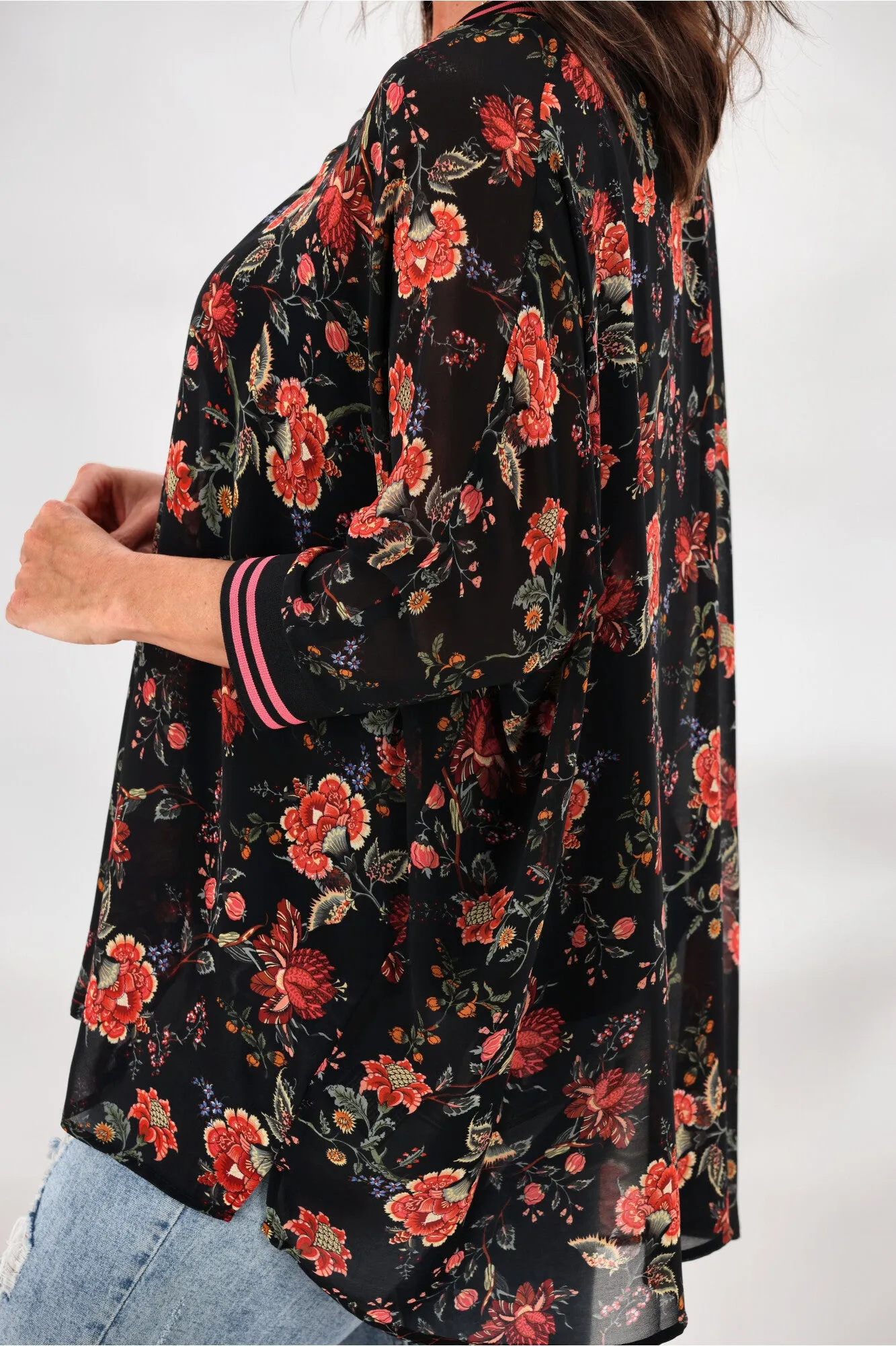 Shine On Label Tylee Top Top Black Floral